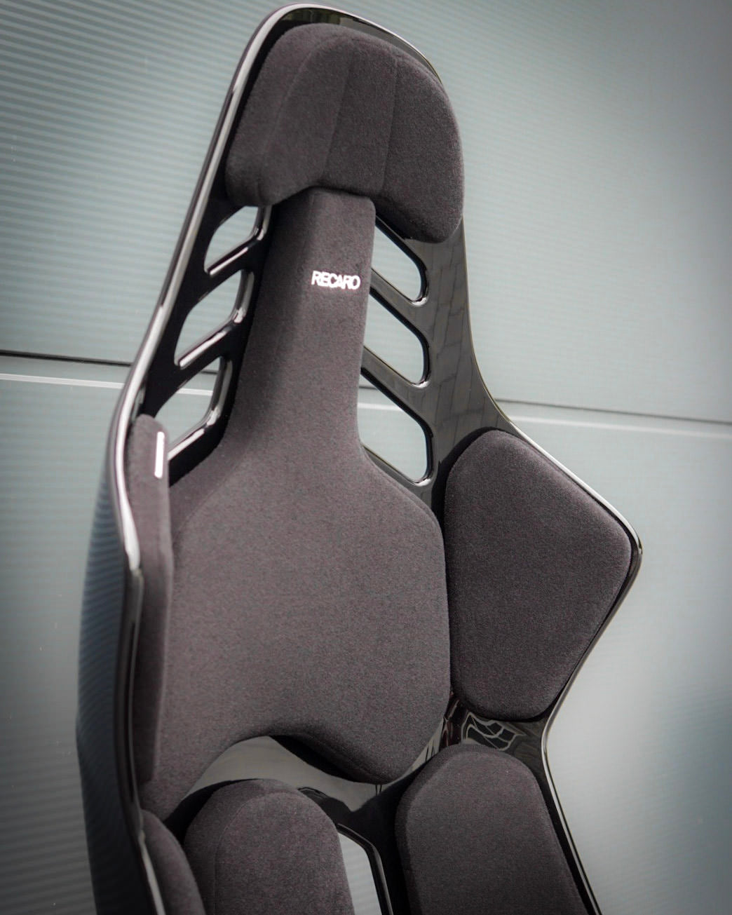 RECARO PODIUM Glasfaser